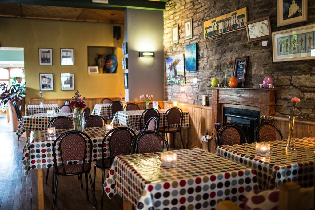 Byrnes Wine Dine Stay Эннистимон Экстерьер фото